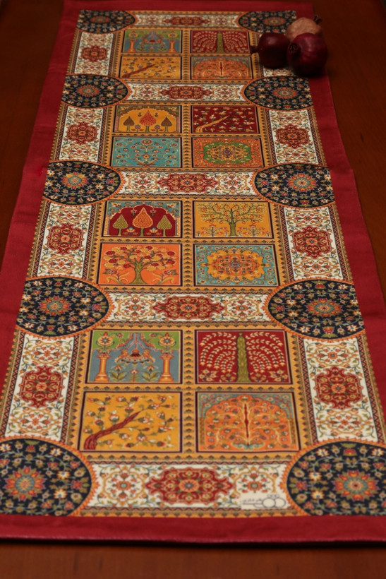 رومیزی مخمل طرح چهارفصل (آستر ساتن)