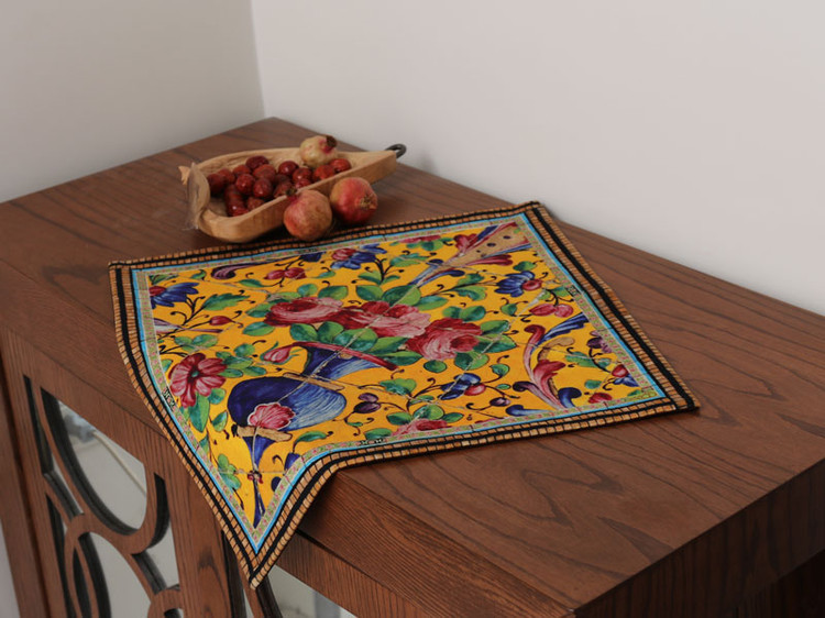رومیزی مخمل طرح کاخ گلستان (آستر ساتن)