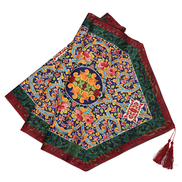 رومیزی مخمل طرح رزینا (آستر ساتن)