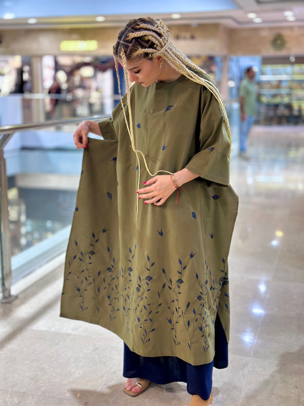پانچو جلو بسته لینن گلدوزی شده زنانه