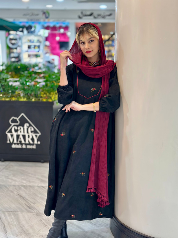 پیراهن مخمل بلند زنانه گلدوزی شده مدل بوته