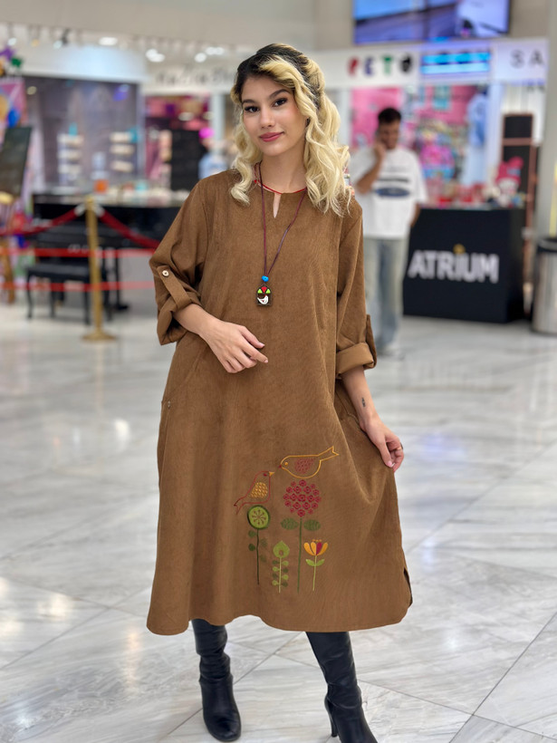 پیراهن مخمل کبریتی با گلدوزی مدل نغمه