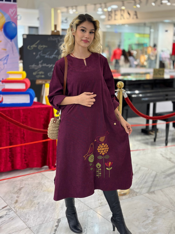 پیراهن مخمل کبریتی با گلدوزی مدل نغمه