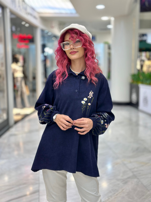 شومیز نیم دکمه مخمل زنانه گلدوزی شده مدل گل
